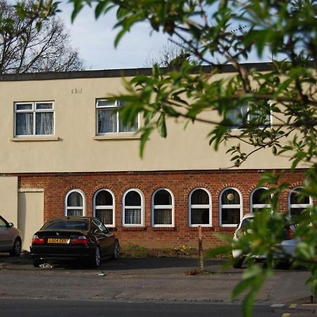 Hillingdon Lodge Buitenkant foto