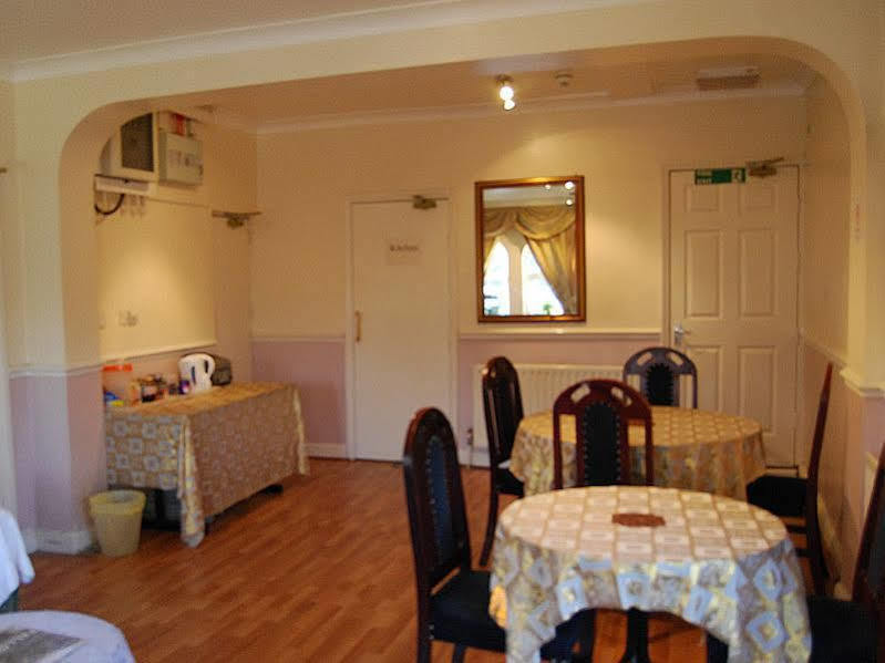 Hillingdon Lodge Buitenkant foto